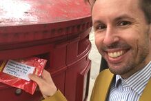 Pacotes de Batatas Fritas Walkers