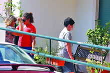 Filho de Luís Miguel e Rosa Grilo na moradia dos pais, no dia das buscas da PJ