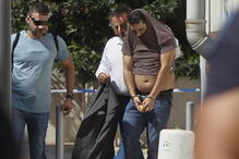 António Joaquim à chegada ao Tribunal de Vila Franca de Xira