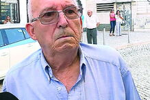 Américo Pina esteve à porta do tribunal para apoiar a filha detida