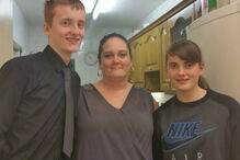 Mãe de quatro crianças morre após turno em bar