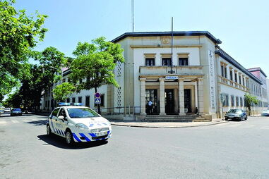 Homem tenta sequestrar jovem que estava a chegar a casa em Faro