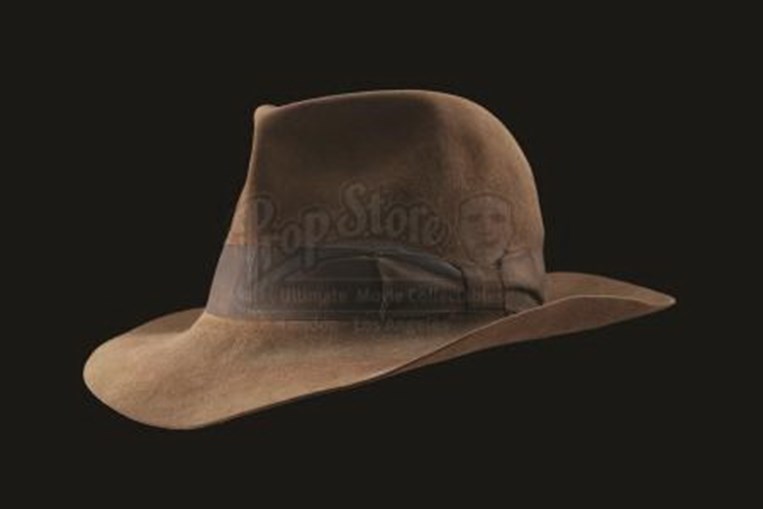 O chapéu de Indiana Jones foi a peça mais cara do leilão. Foi vendido por 358 mil euros