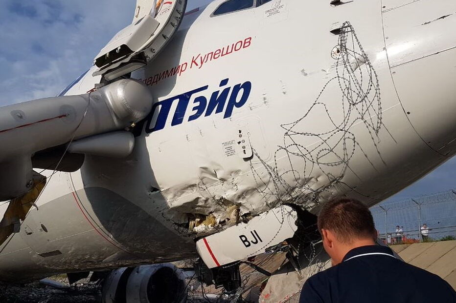 Avião incendeia-se em Sochi com 170 pessoas a bordo