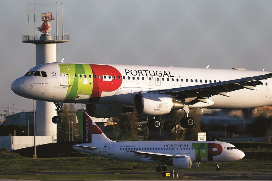 Avião dá origem a 39 queixas por dia