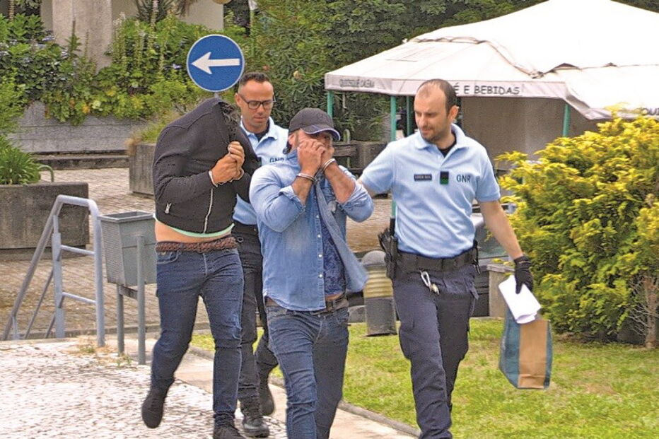 Dois elementos do gang no dia em que foram detidos pela GNR