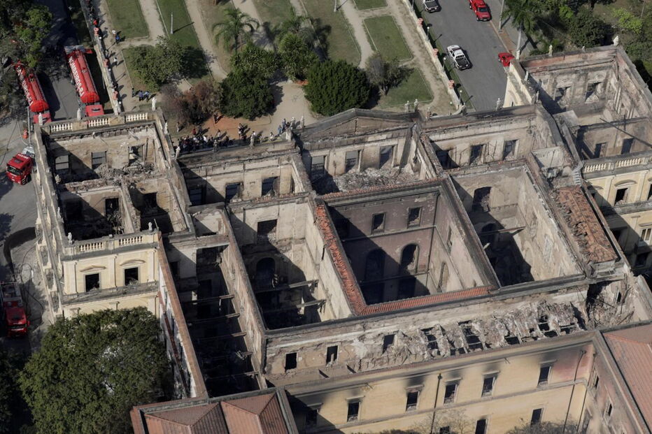Museu Nacional do Brasil ficou destruído após fogo catastrófico