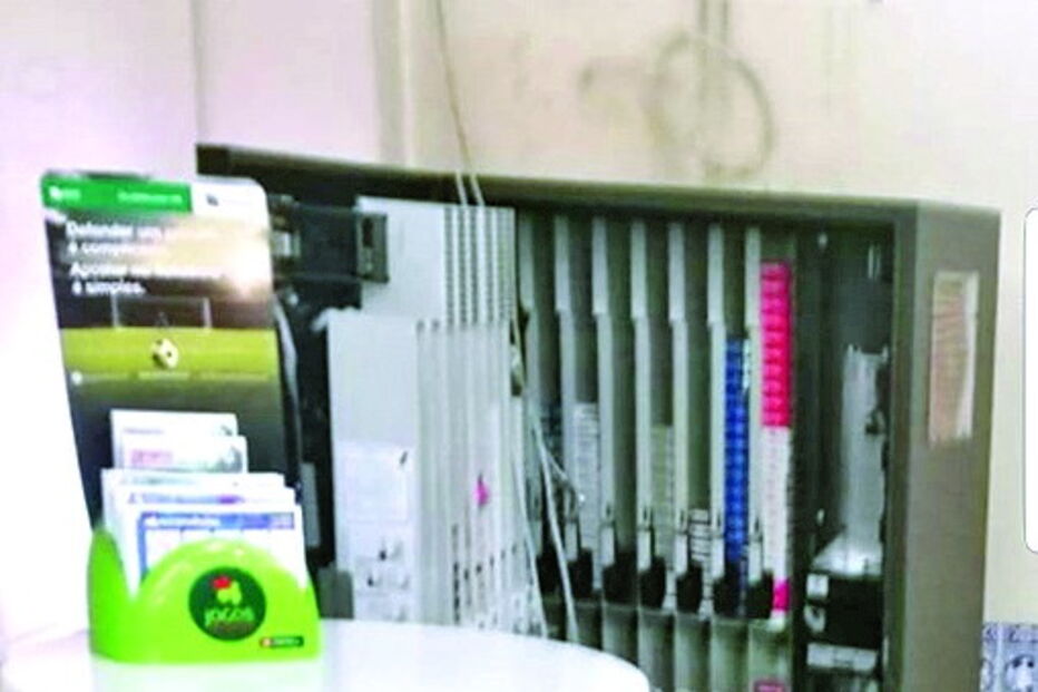 Ladrões entram pelo teto e assaltam café em Aveiro