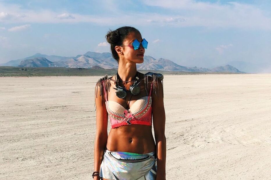 Modelo Portuguesa Sara Salgado no festival Burning Man