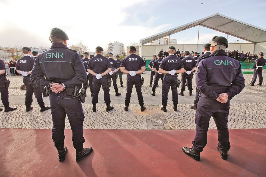 Militares da GNR em parada
