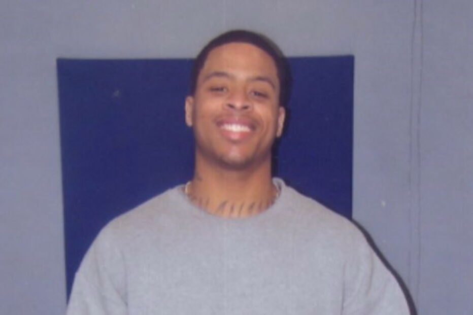 Kim Kardashian procura libertação de Chris Young