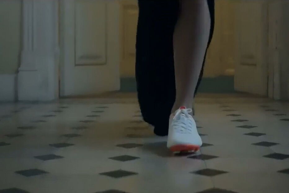 Sara Sampaio é protagonista de vídeo de patrocianador da Seleção