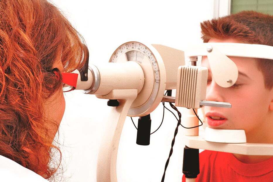 Terapia genética restaura a visão de crianças com cegueira infantil 