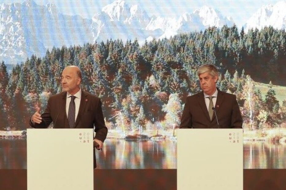 Mário Centeno com o comissário europeu Pierre Moscovici