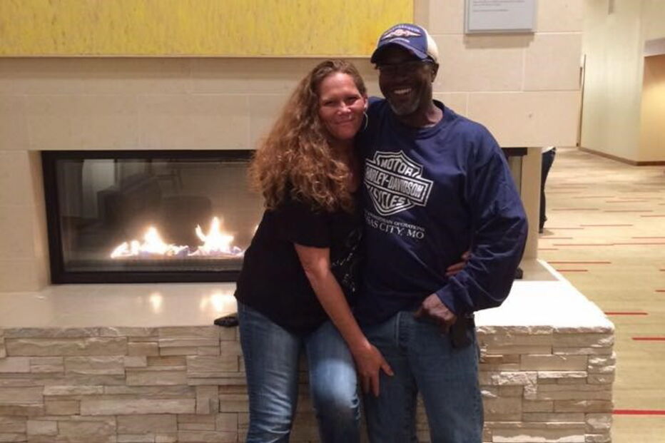 Eric Newman e Tamara Tucker