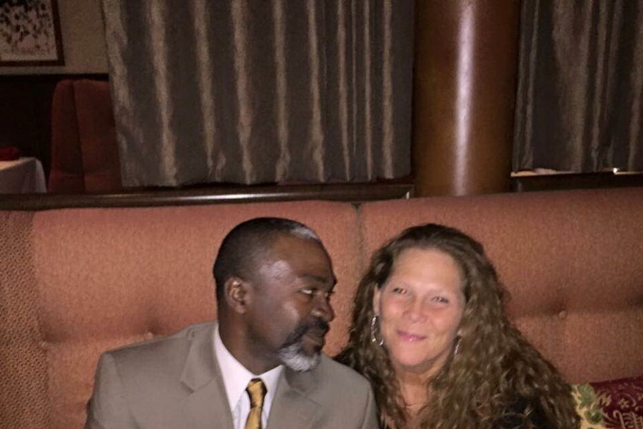 Eric Newman e Tamara Tucker