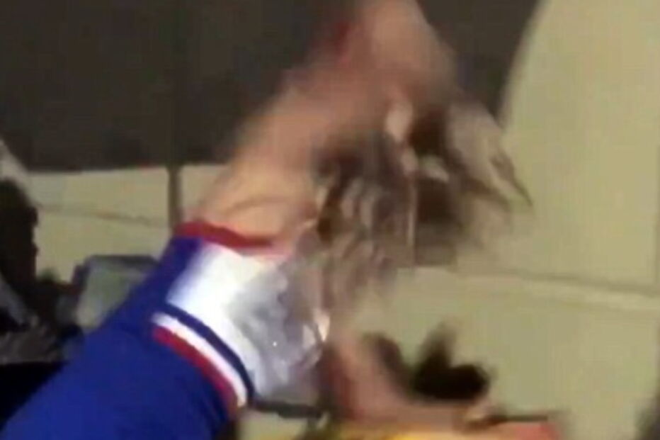 Espanca rapariga depois de lhe ter dito várias vezes que 