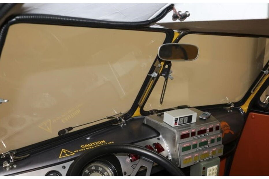 Esta Volkswagen pão-de-forma é inspirada no Regresso ao Futuro