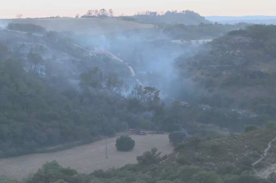 Bombeiros feridos em incêndios em Santarém
