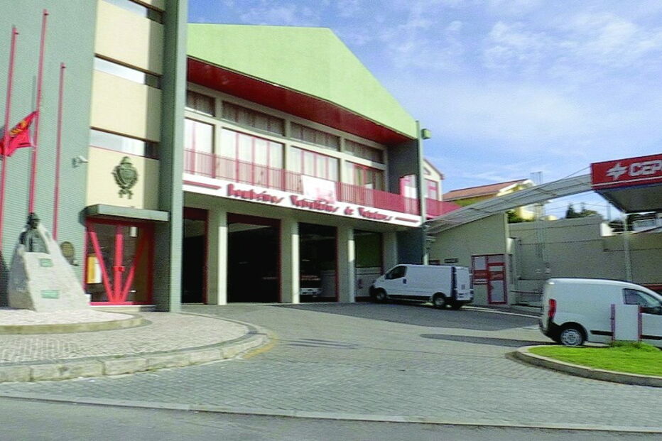 Quartel dos Bombeiros de Valadares 