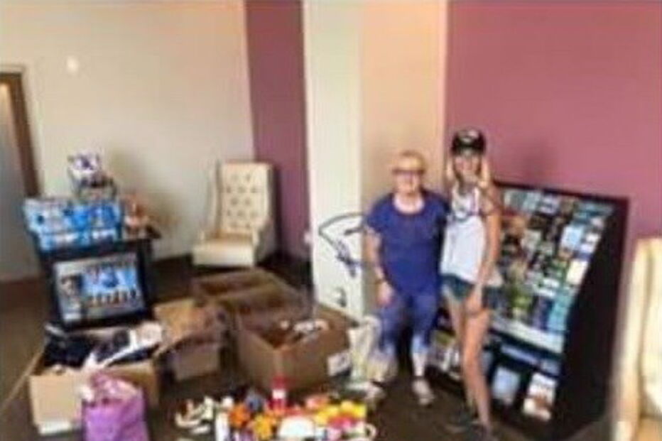 Imagens dos donativos publicadas por Ashley Bemis