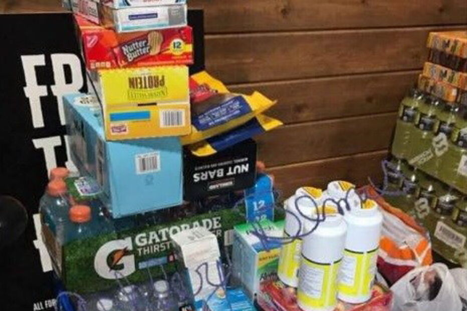 Imagens dos donativos publicadas por Ashley Bemis