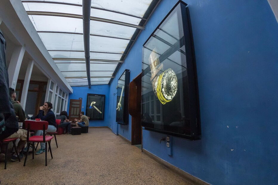 O espaço 'Maus Hábitos', no Porto, é dedicado às arte em formas de expressão