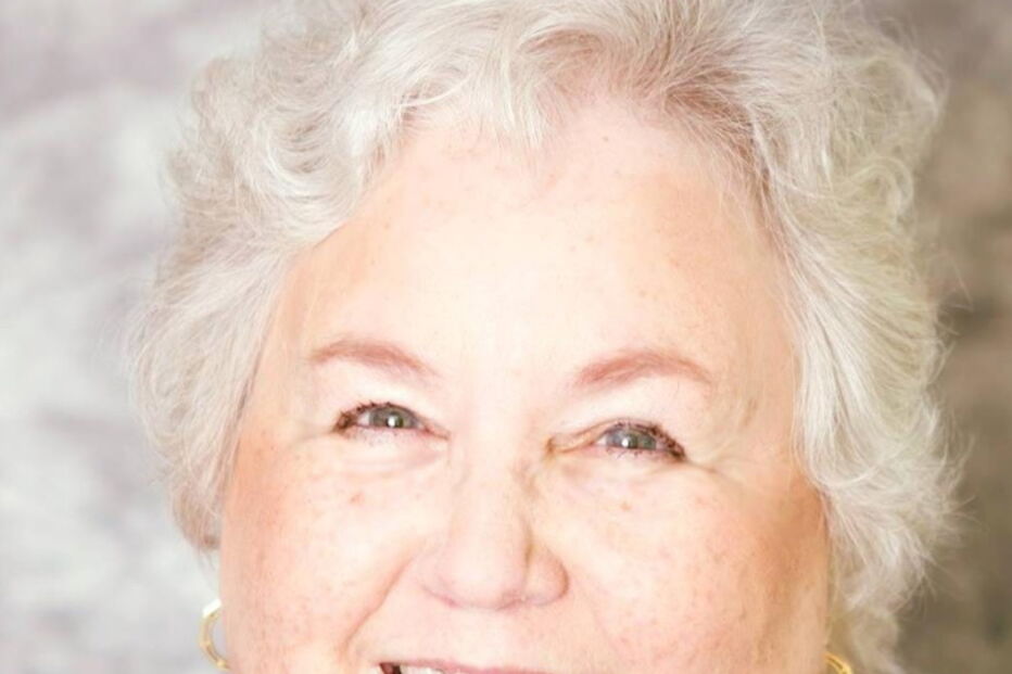 Escreve livros sobre como matar homens e mata o marido