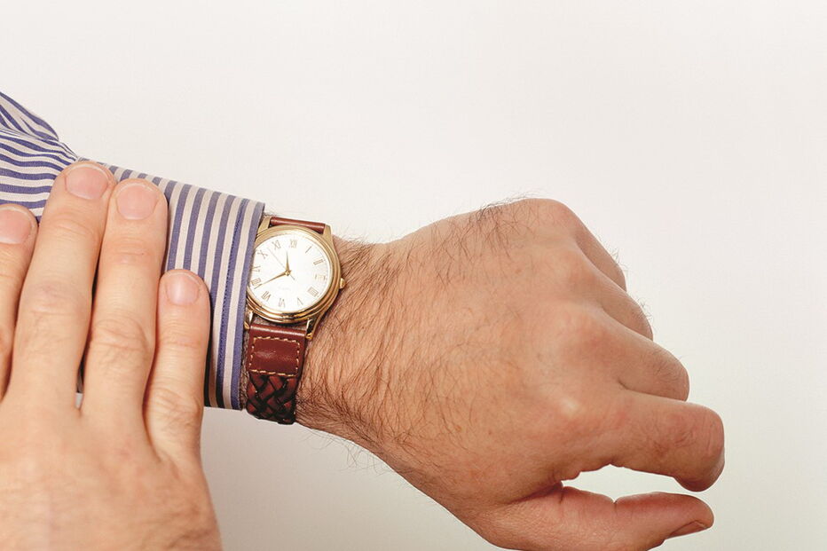 Proposta baseia-se num inquérito em que participaram 4,6 milhões de europeus. Mais de 80% quer o fim da mudança 