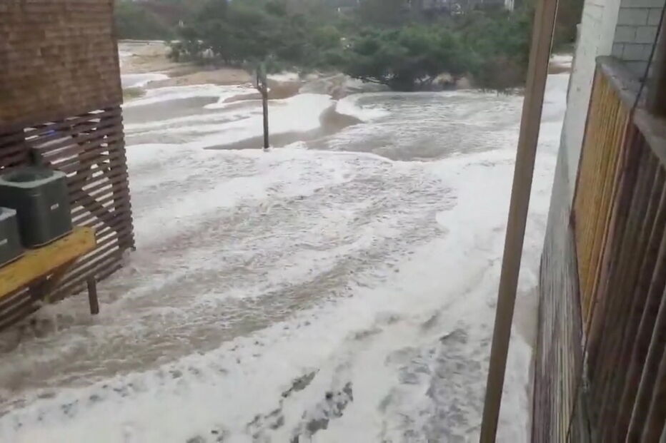 As imagens da passagem do Furacão Florence pelos Estados Unidos 