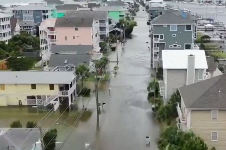 As imagens da destruição provocada pelo furacão Florence nos Estados Unidos 