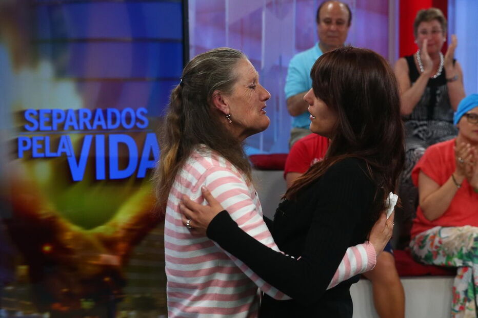 Nazaré Monteiro, de 54 anos, reencontrou a filha, Mónica, no programa da CMTV conduzido por Duarte Siopa 