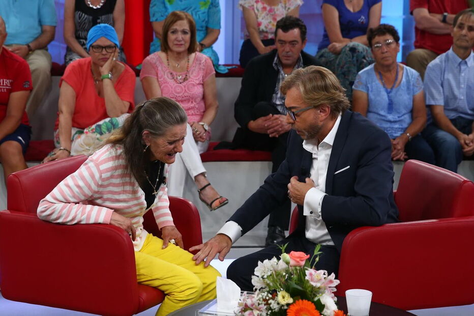 Nazaré Monteiro, de 54 anos, reencontrou a filha, Mónica, no programa da CMTV conduzido por Duarte Siopa 