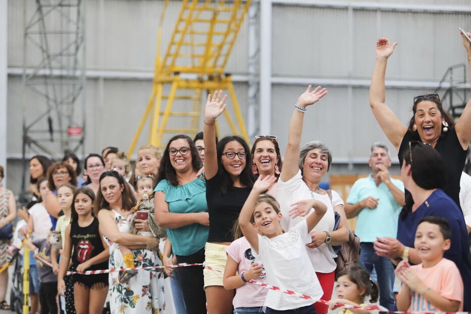 Militares foram recebidos com beijos e abraços dos familiares que os aguardavam no Aeroporto de Figo Maduro 