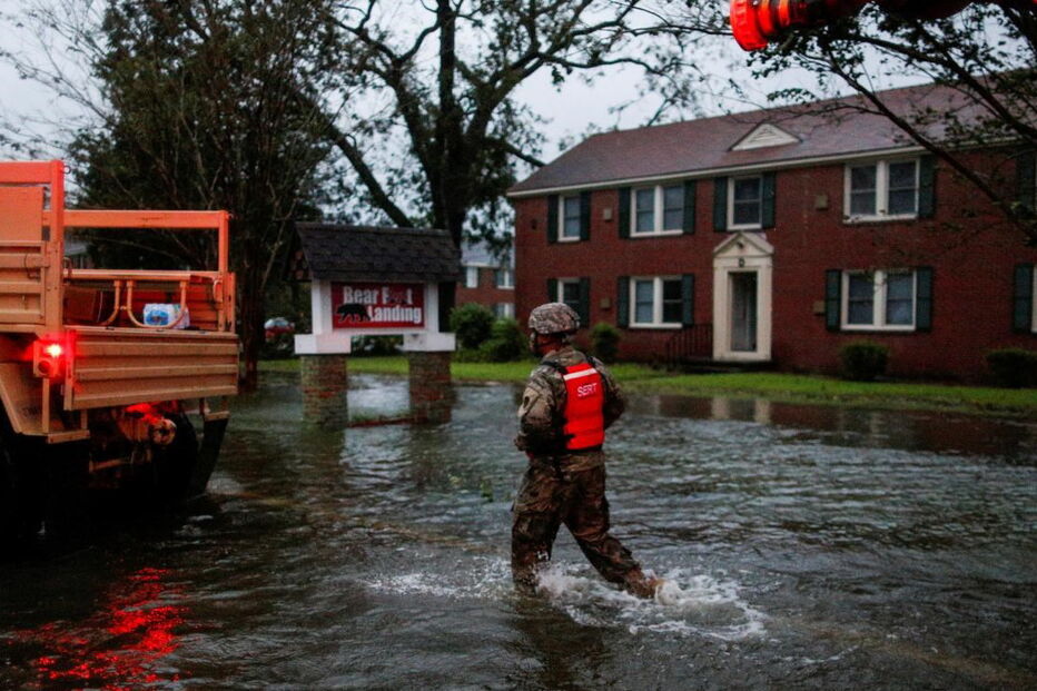 Florence deixa rasto de destruição nos Estados Unidos