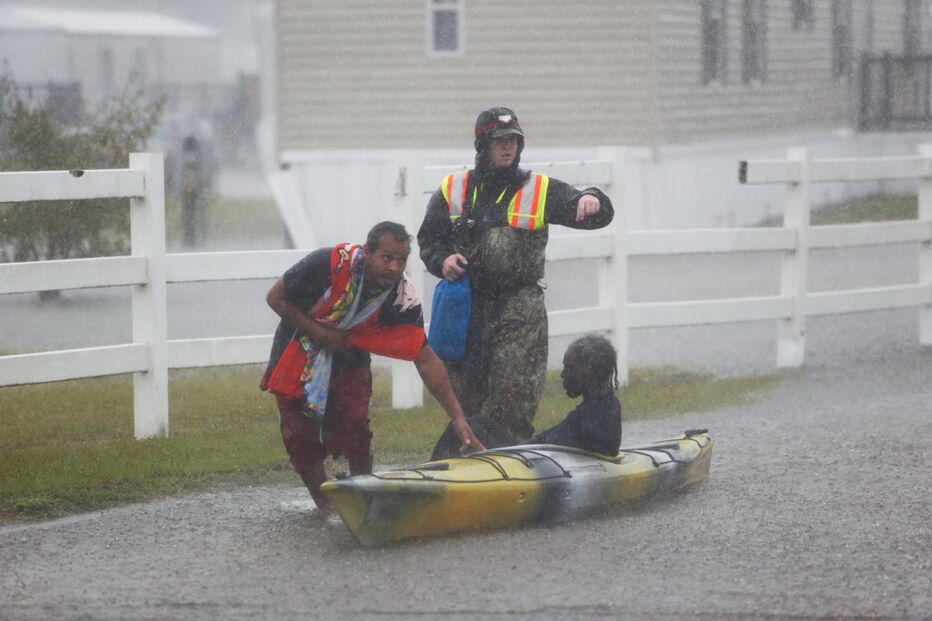 Florence deixa rasto de destruição nos Estados Unidos