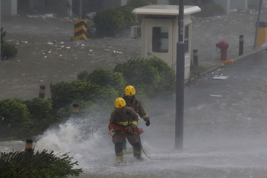Imagens dramáticas mostram devastação causada pelo tufão Mangkhut
