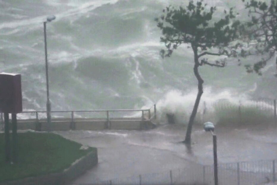 Imagens dramáticas mostram devastação causada pelo tufão Mangkhut