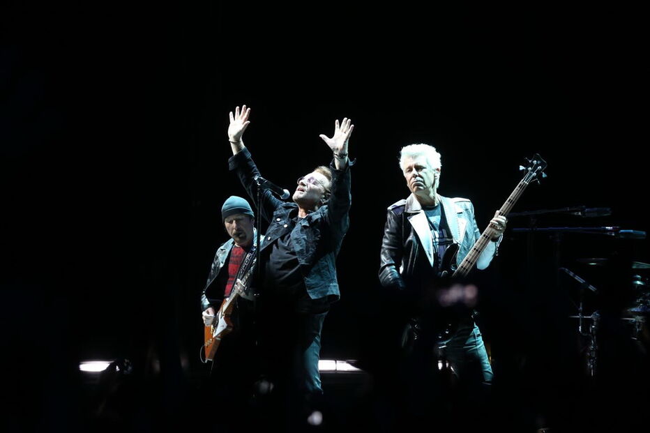 U2 atuam no Altice Arena, em Lisboa