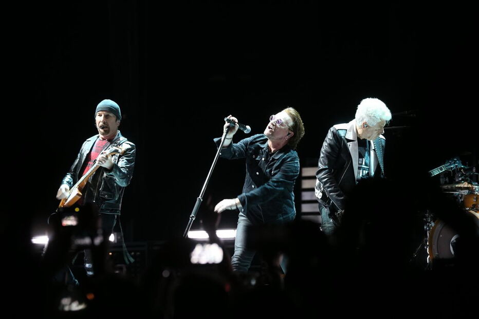 U2 atuam no Altice Arena, em Lisboa