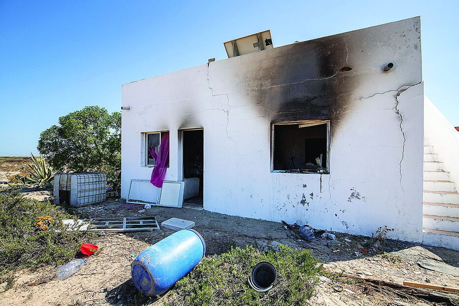 Uma das divisões ficou destruída pelo incêndio e a casa no núcleo dos Hangares está praticamente inabitável  