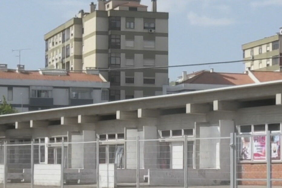 Escola da Amora