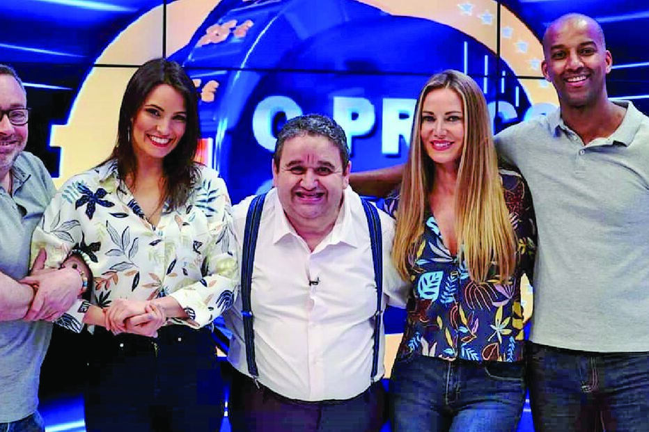 Fernando Mendes com a equipa de 'O Preço Certo'