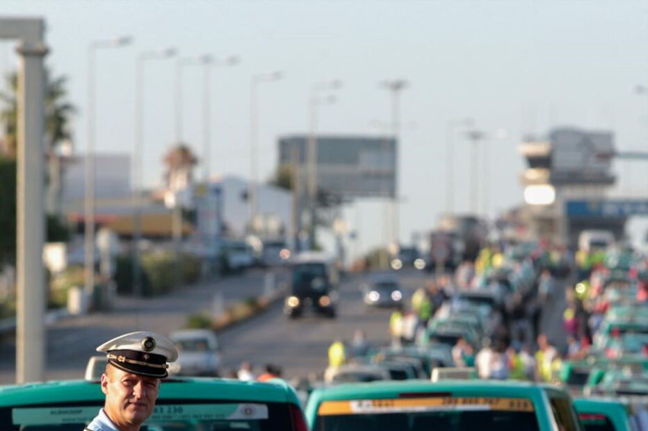Protesto dos taxistas condicionou trânsito em Faro