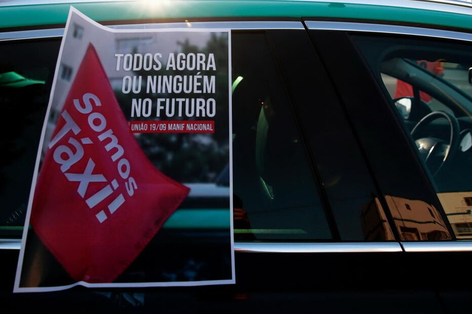 Protesto dos taxistas condicionou trânsito em Faro