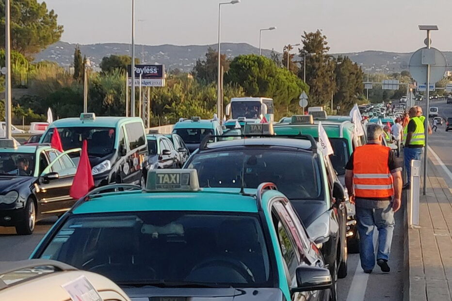 Protesto dos taxistas condicionou trânsito em Faro