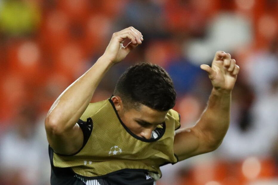 Cristiano Ronaldo expulso na estreia europeia pela Juventus 