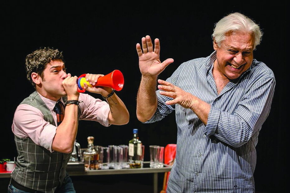 Cena da peça ‘Baixa Terapia’