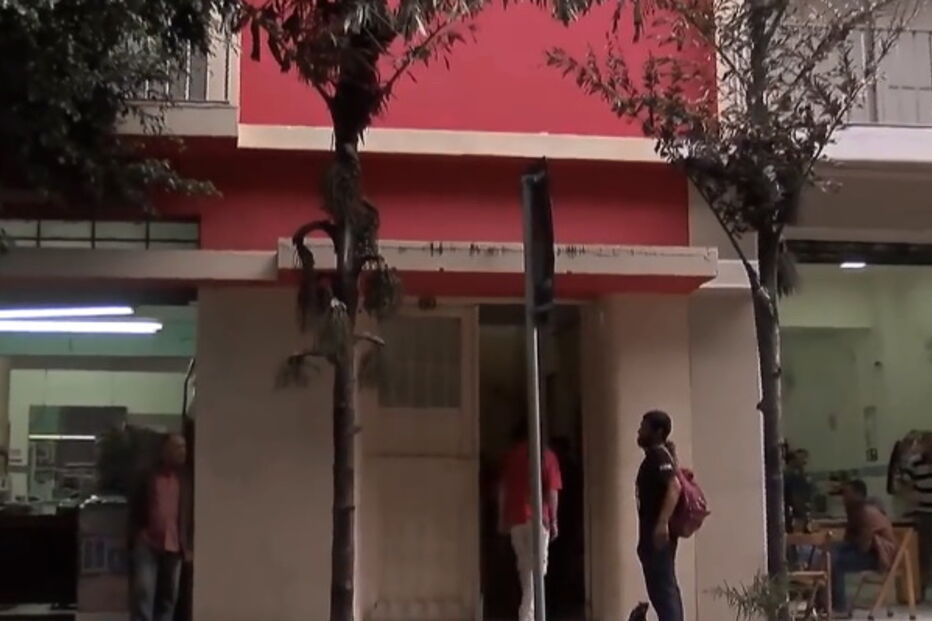 'Prédio do sexo', o edifício de oito andares que alberga mais de 300 prostitutas