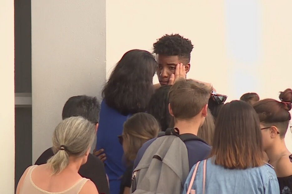 Yannick Djaló, irmão, Açucena